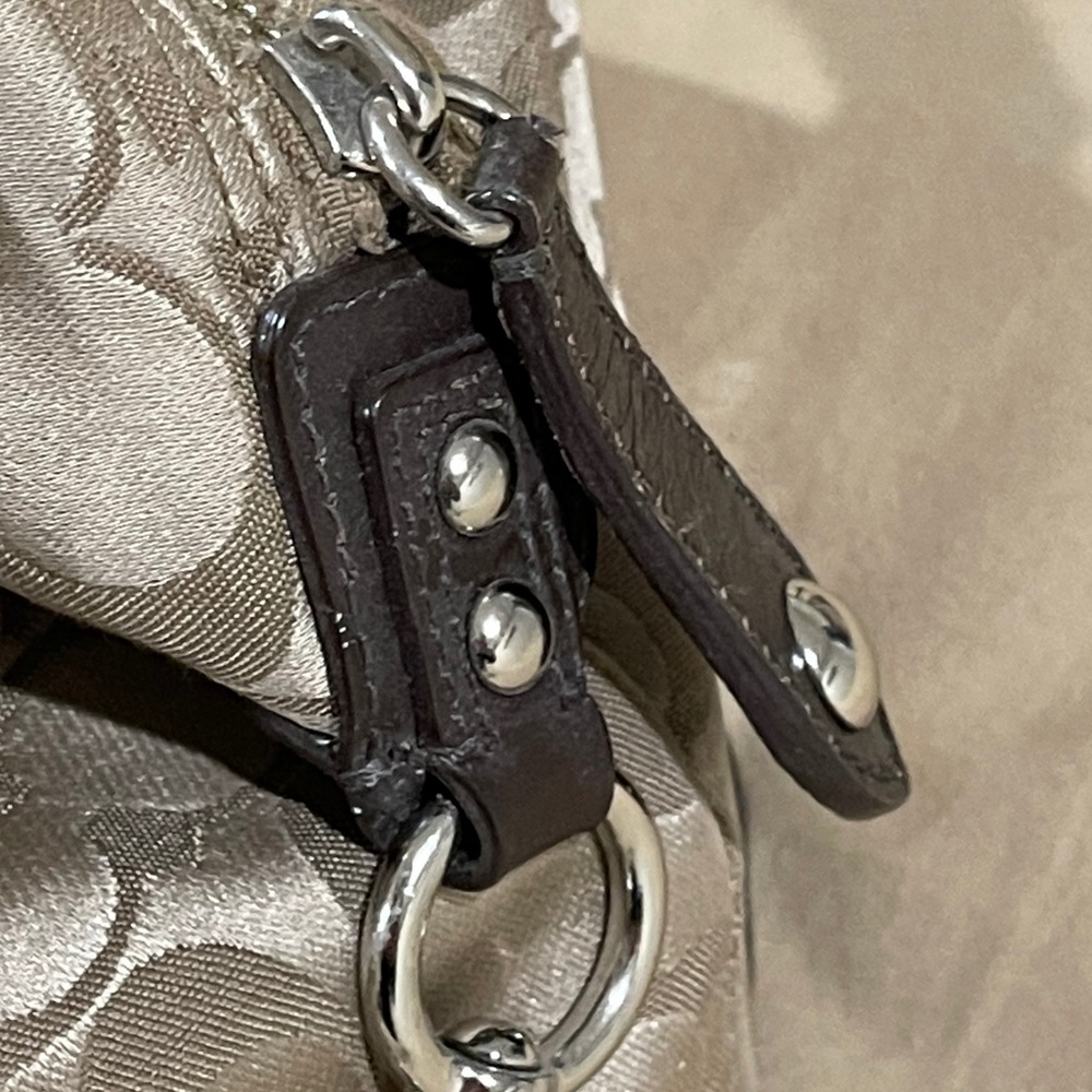 Coach purse!! - Picture 7 of 11